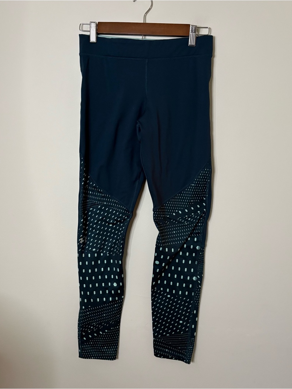 Under Armour Women’s Leggings 26” Teal Blue Green Sporty Workout U7